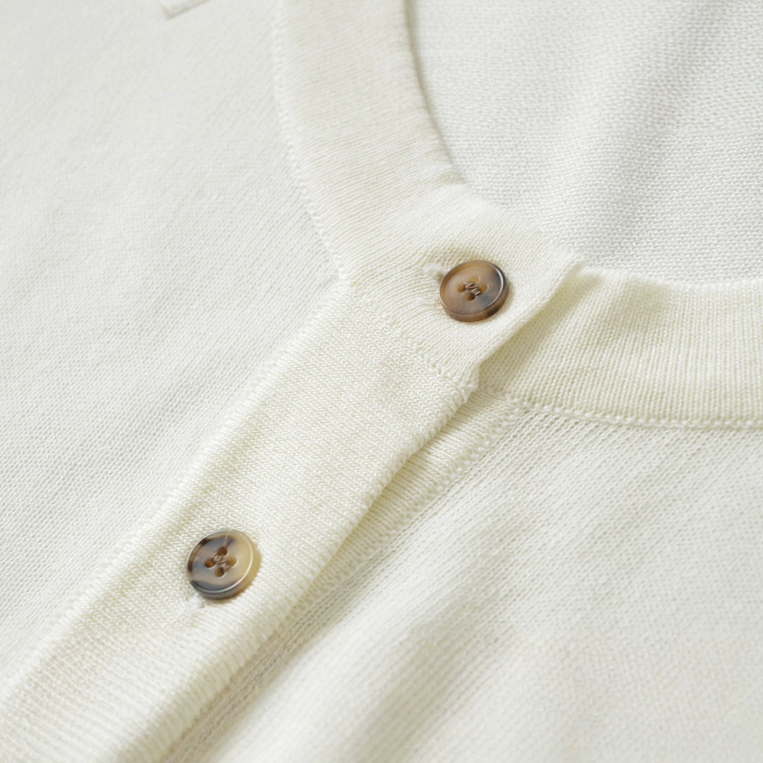 Damen Feiner Kurzcardigan mit Rundhals, Knopfleiste und taillierendem Bündchen Nord Taschen