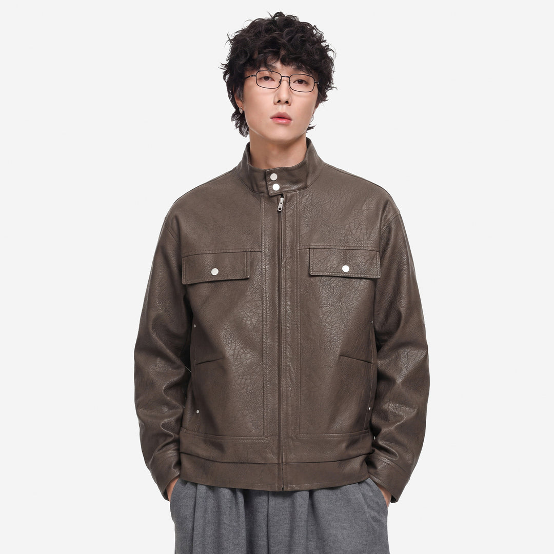 Herren Lederjacke im Fieldstil mit Stehkragen, Brustklappen und Reißverschluss Nord Taschen