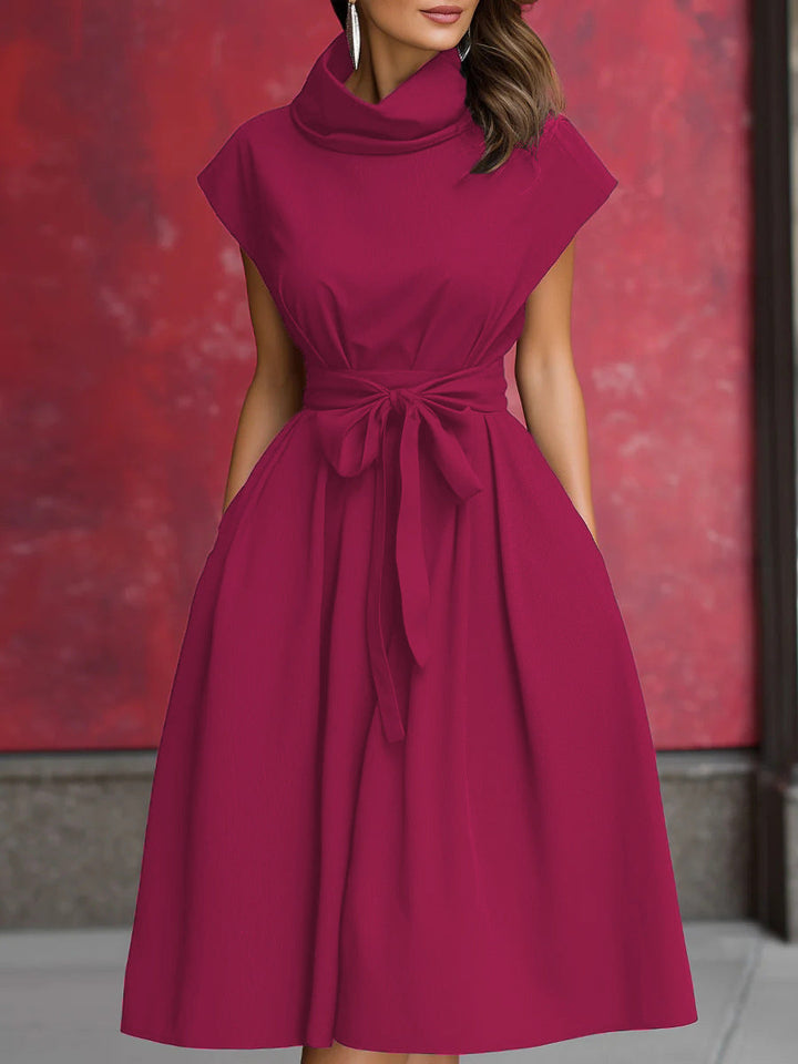 Damen Kleid mit schicker, geraffter Kapuze und praktischen Taschen