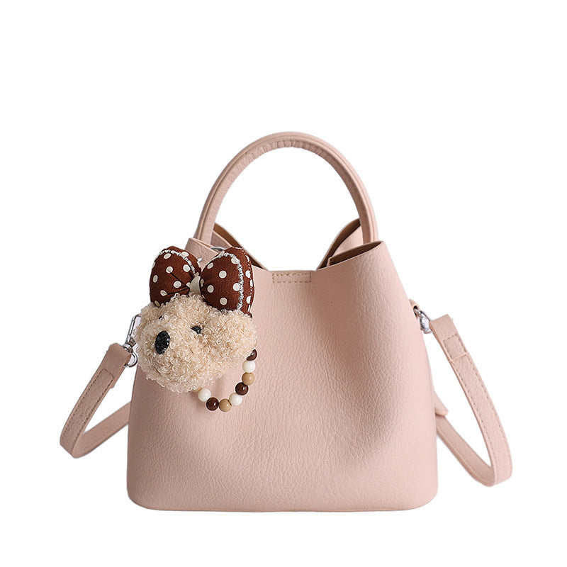 Damen Hobo-Tasche mit abnehmbarem Plüschanhänger Nord Taschen