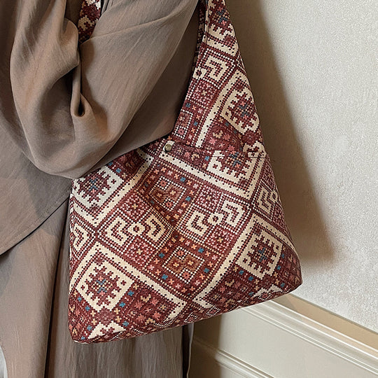 Damen Tasche im modernen Ethno-Design Nord Taschen