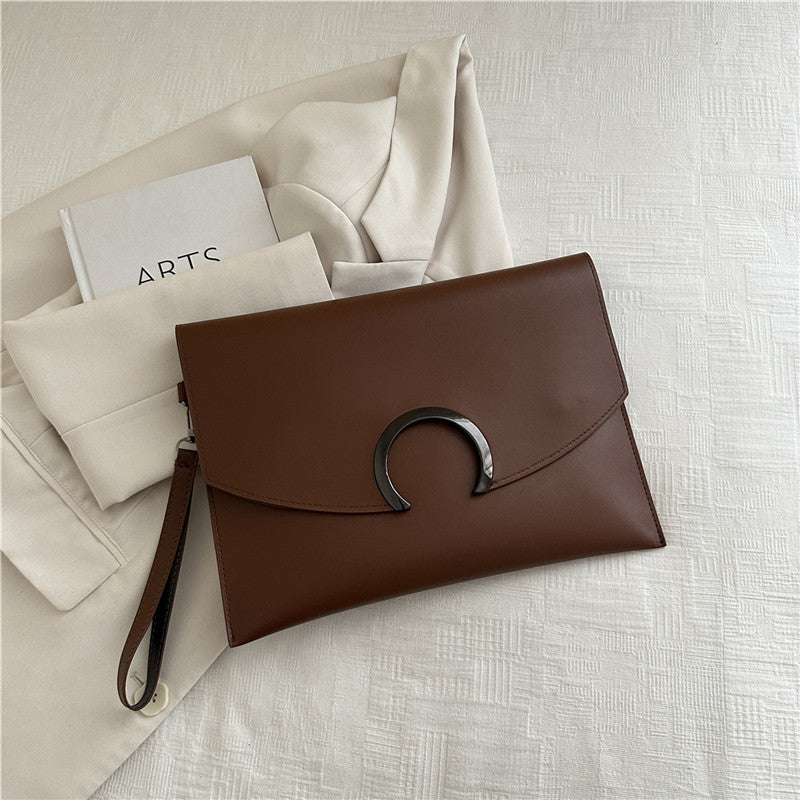 Damen elegante Clutch-Tasche mit künstlerischem Metallverschluss Nord Taschen