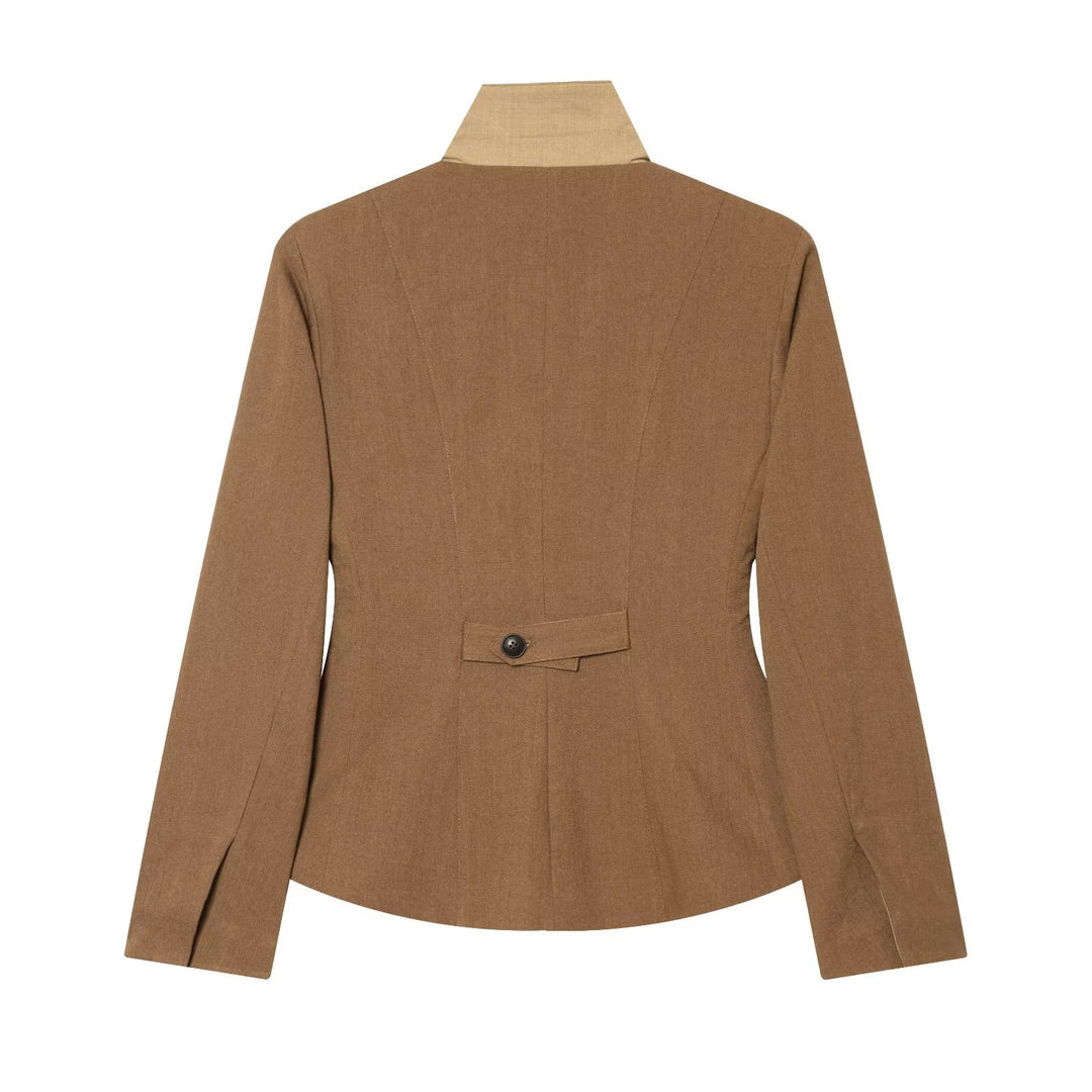 Damen Taillierter Blazer mit Stehkragen figurformenden Abnähern und Pattentaschen Nord Taschen
