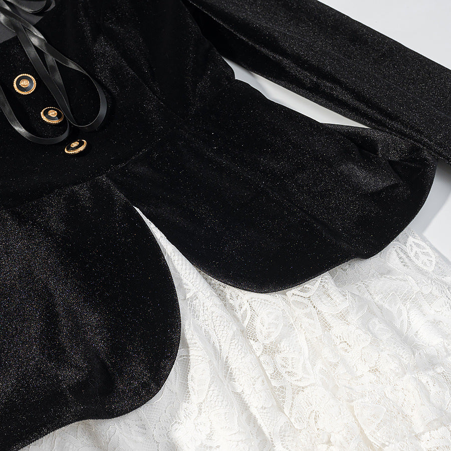 Damen Samt-Minikleid mit Schleifenkragen, Zierknopfleiste und mehrlagigem Spitzenrock Nord Taschen