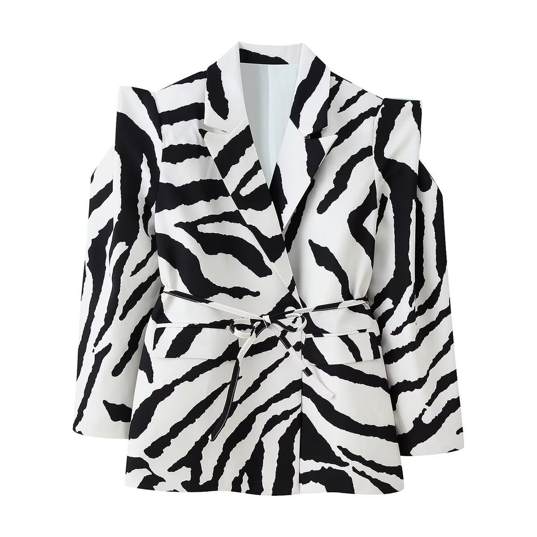 Damen Taillierter Blazer mit Bindegürtel und Cut-Out-Schultern Nord Taschen