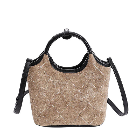Damen elegante Handtasche mit hochwertigen Wildleder- und Lederakzenten Nord Taschen