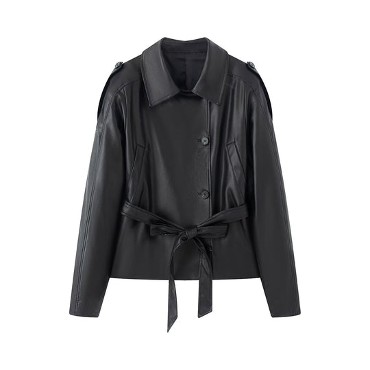 Damen kurze Kunstleder‑Trenchjacke mit Taillengürtel und Schultercape Nord Taschen