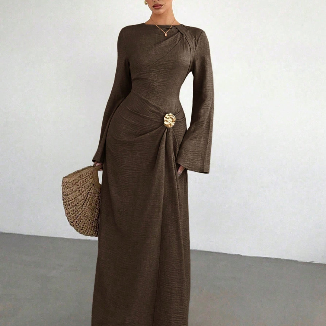 Damen Maxikleid mit Drapierung, Zierbrosche und weiten Trompetenärmeln Nord Taschen