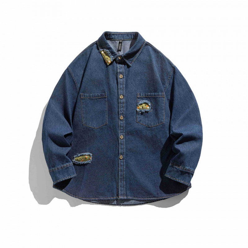 Unisex Kastenförmige Denim-Hemdjacke mit dekorativen Destroy-Applikationen und Oversized-Silhouette Nord Taschen