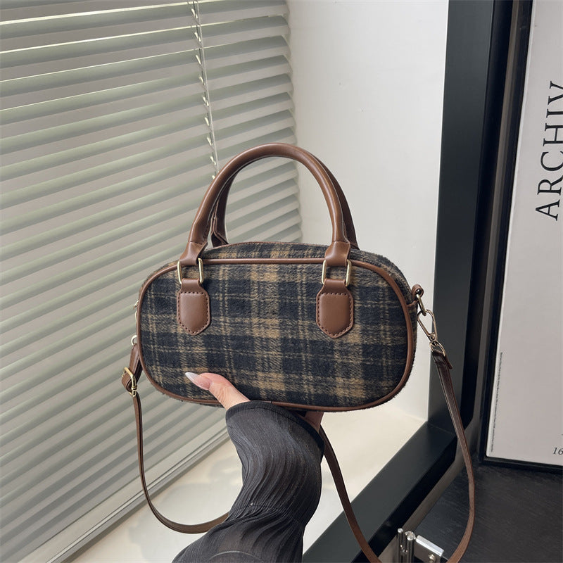 Damen modische Schultertasche im Karodesign Nord Taschen