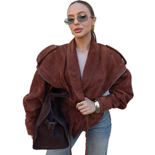 Damen Veloursleder‑Wickeljacke mit breitem Schalkragen und Taillengürtel Nord Taschen