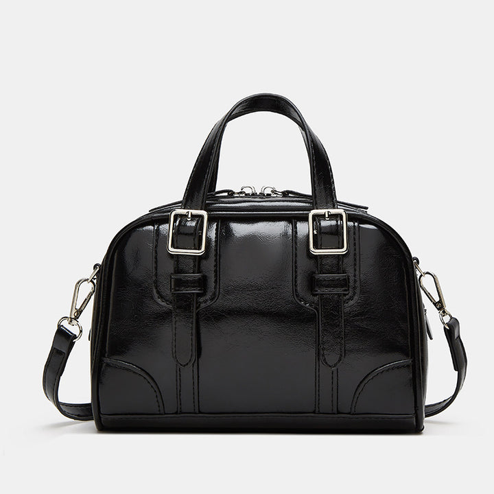 Damen Handtasche mit verstellbarem Schulterriemen und elegantem Hochglanzfinish Nord Taschen