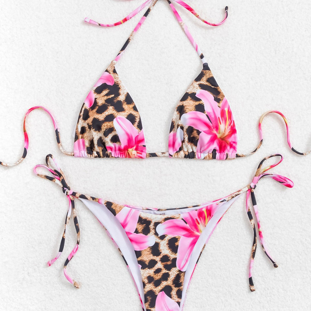 Damen Triangel-Bikini mit floralem Leopardenmuster und verstellbaren BindNord Taschenändern