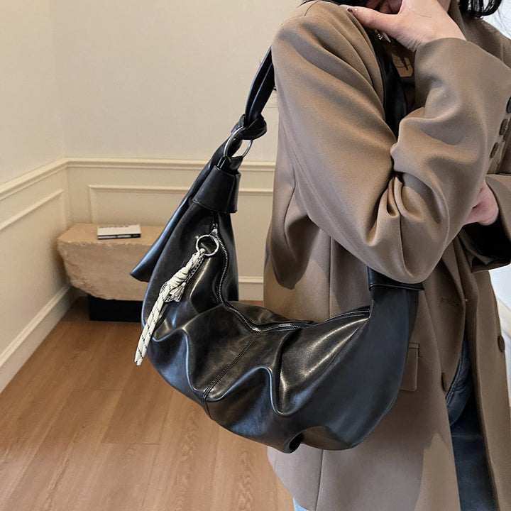 Damen Hobo-Tasche aus weichem, strukturiertem Kunstleder mit modernem Design Nord Taschen