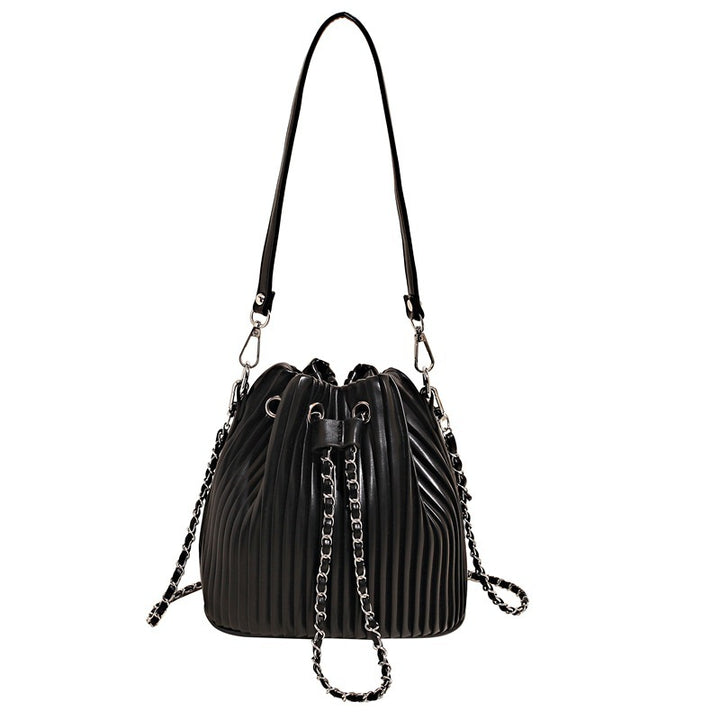 Damen Hobo-Tasche mit strukturiertem Falten-Design Nord Taschen
