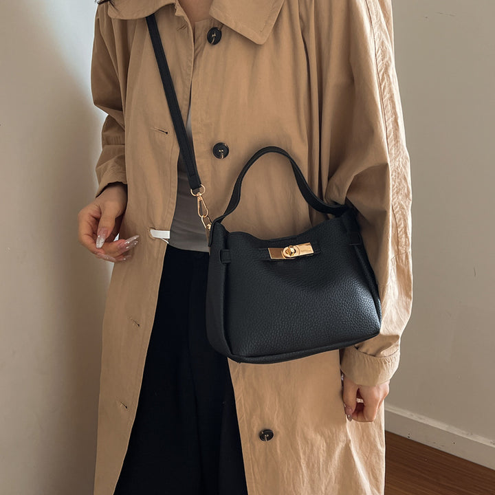 Damen Handtasche mit strukturiertem Obermaterial und elegantem Verschluss Nord Taschen