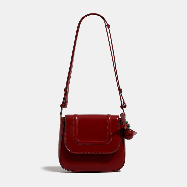 Damen Umhängetasche mit elegantem Klappverschluss und modischen Akzenten Nord Taschen