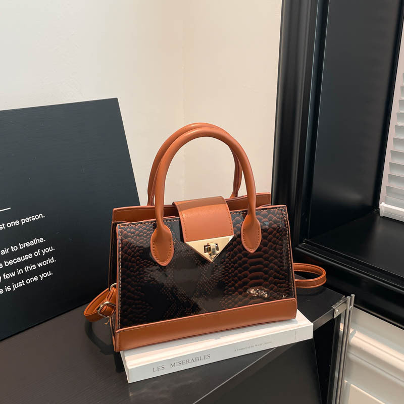 Damen elegante Handtasche mit glänzendem Schlangenhautmuster Nord Taschen