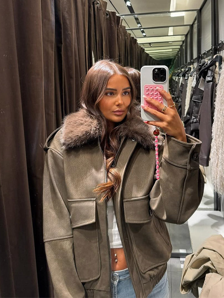 Damen Pilotjacke aus Veloursimitat mit abnehmbarem Webpelzkragen und aufgesetzten Pattentaschen Nord Taschen