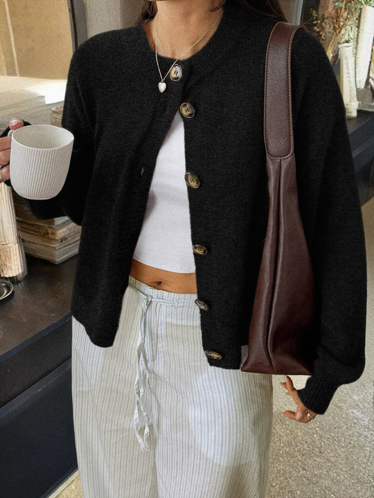 Damen kuschelige Strickjacke mit Oversize-Schnitt und Hornoptik-Knöpfen Nord Taschen