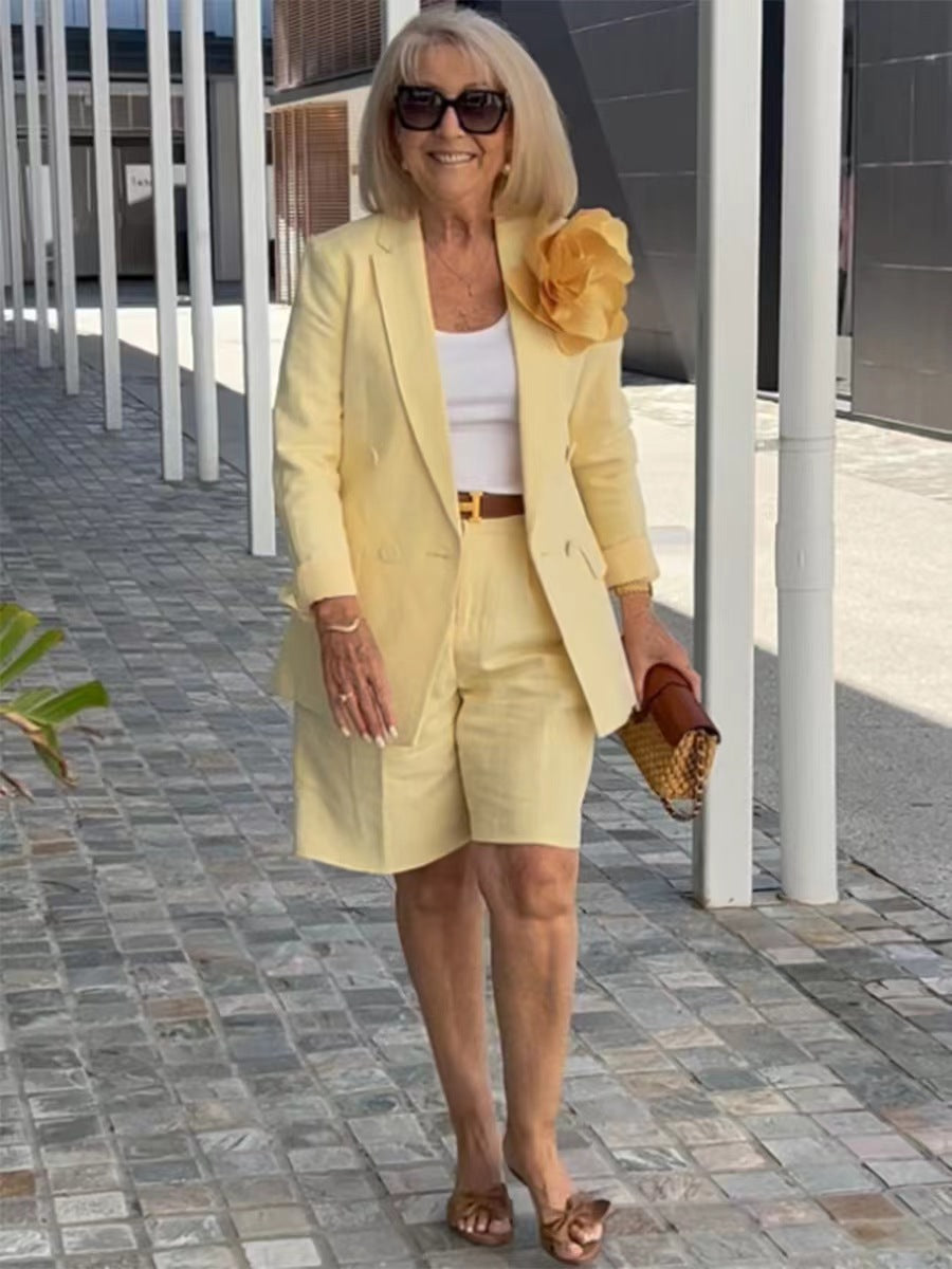Damen Modisches Blazer-Shorts-Set mit doppelter Knopfleiste und eleganter Passform