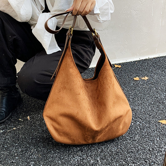 Damen Hobo-Tasche aus feinem Wildleder mit verstellbarem Schulterriemen Nord Taschen
