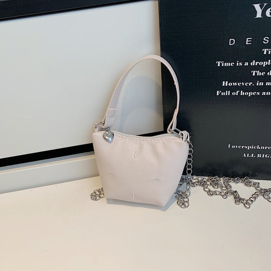 Damen Mini-Handtasche mit glänzender Kette und strukturiertem Obermaterial Nord Taschen