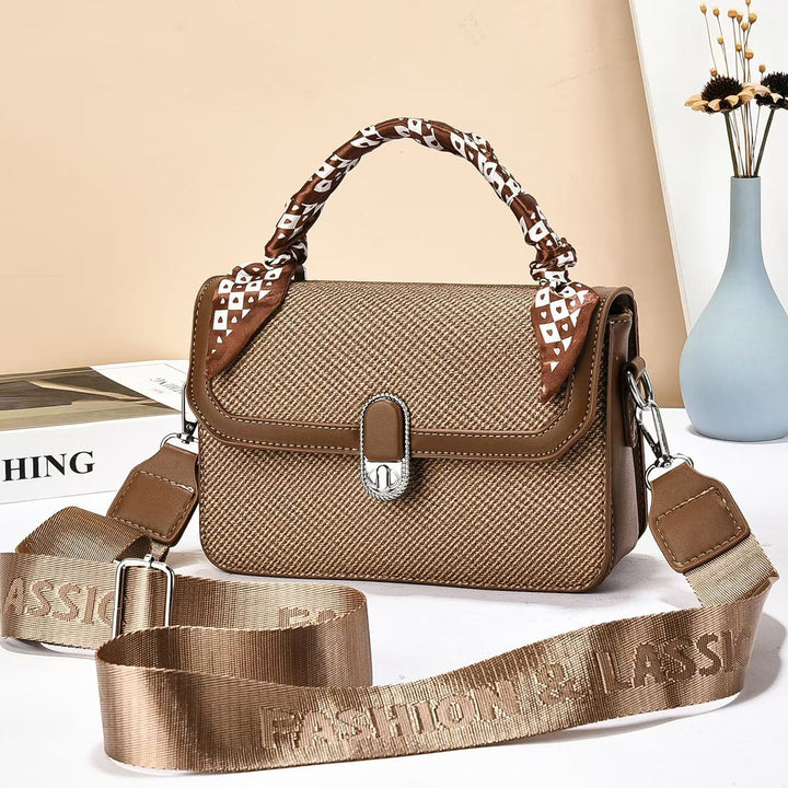 Damen elegante Umhängetasche mit modischem Gürtel und strukturiertem Obermaterial Nord Taschen