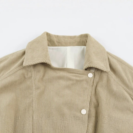 Damen Kurzjacke aus Cord mit taillierendem Gürtel und Druckknopfleiste Nord Taschen