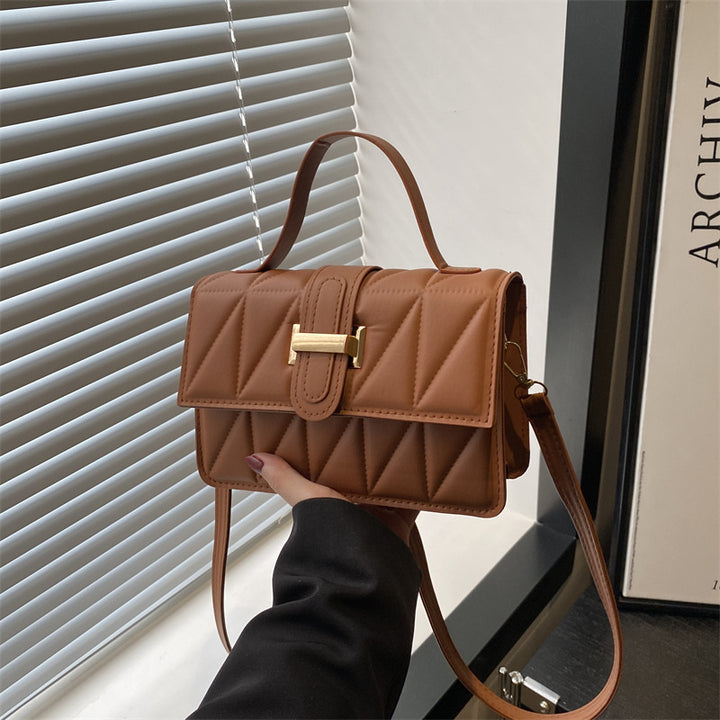 Damen Handtasche mit gestepptem Design und elegantem Klappverschluss Nord Taschen