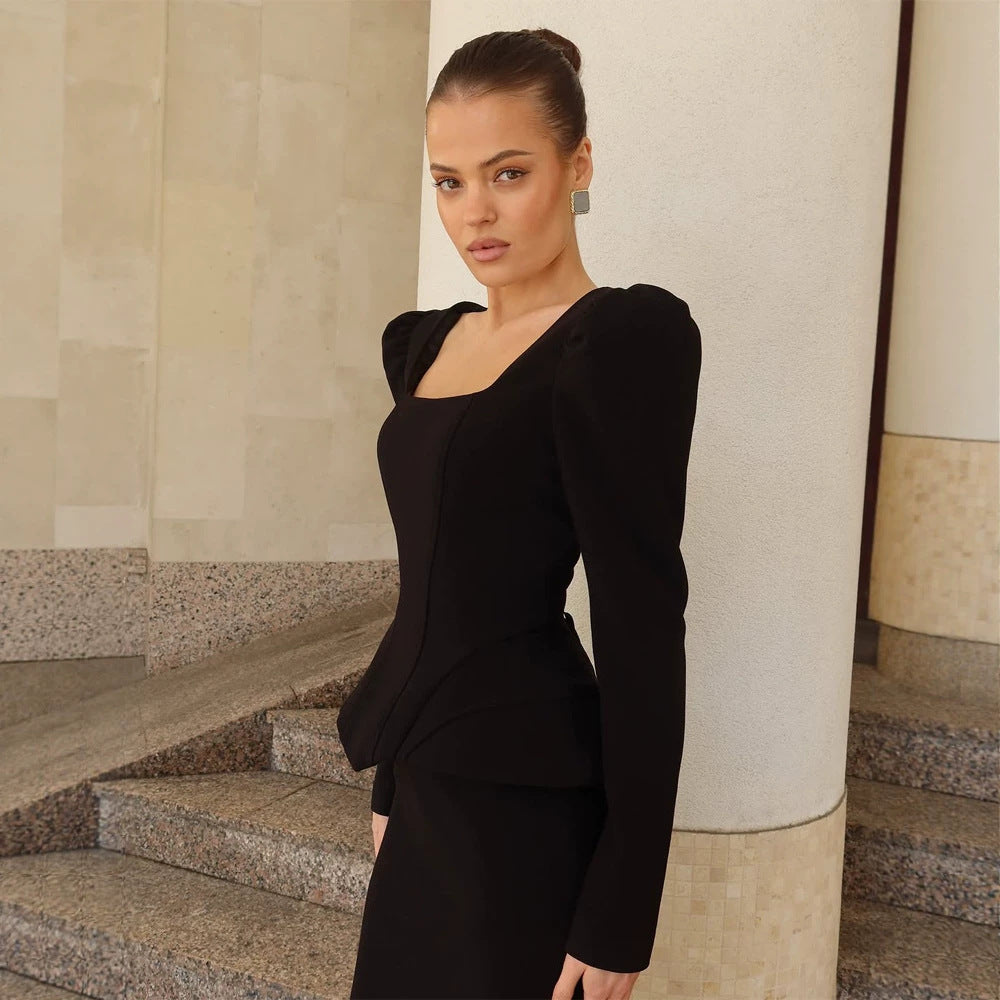 Damen Tailliertes Korsagen-Blazer-Top mit quadratischem Ausschnitt, Schößchen und betonten Schultern Nord Taschen