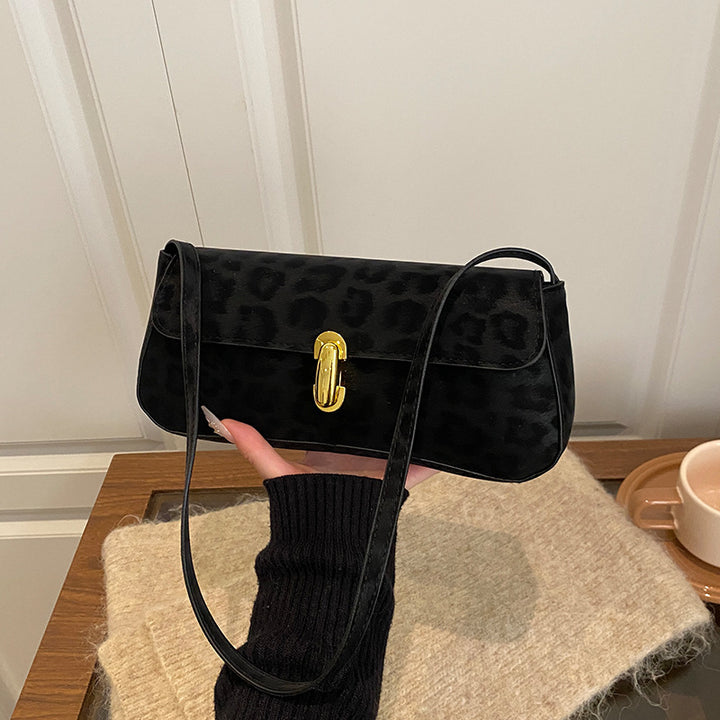 Damen Clutch mit elegantem Goldverschluss Nord Taschen
