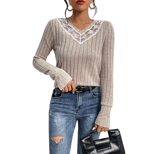 Damen Geripptes Feinstrick-Longsleeve mit V‑Ausschnitt und Spitzenpasse Nord Taschen