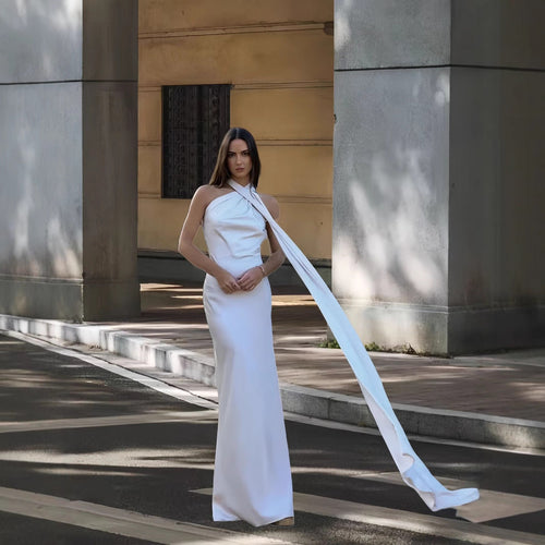 Damen Elegantes und fließendes Abendkleid mit asymmetrischem Ausschnitt - Arvani