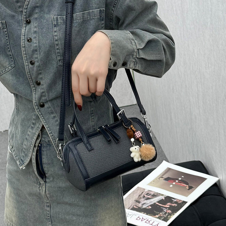 Damen Mini-Tasche mit verspieltem Anhänger Nord Taschen