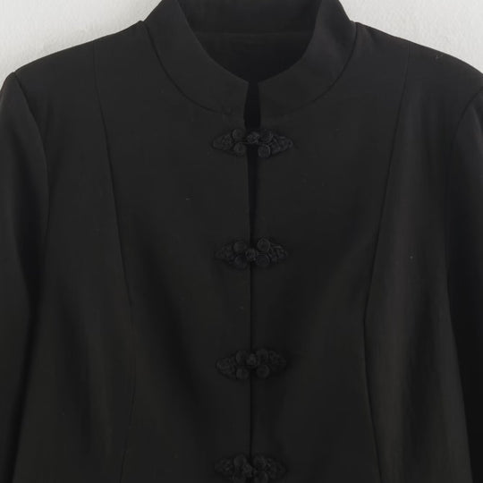 Damen Kurzjacke im Chinoiserie‑Stil mit Stehkragen und Knotenknopfverschluss Nord Taschen