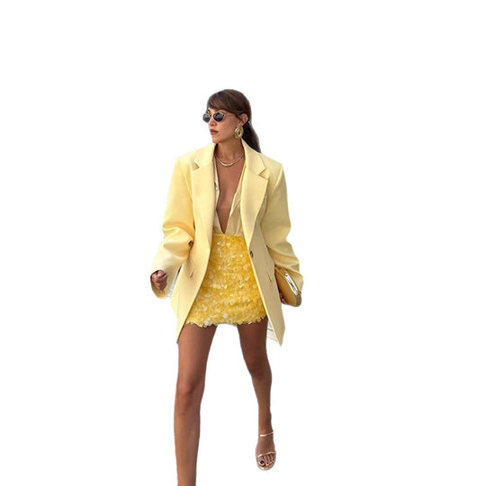 Damen Zweiteiliges Blazer-Set mit Oversize-Sakko und 3D-Blüten-Minikrock Nord Taschen