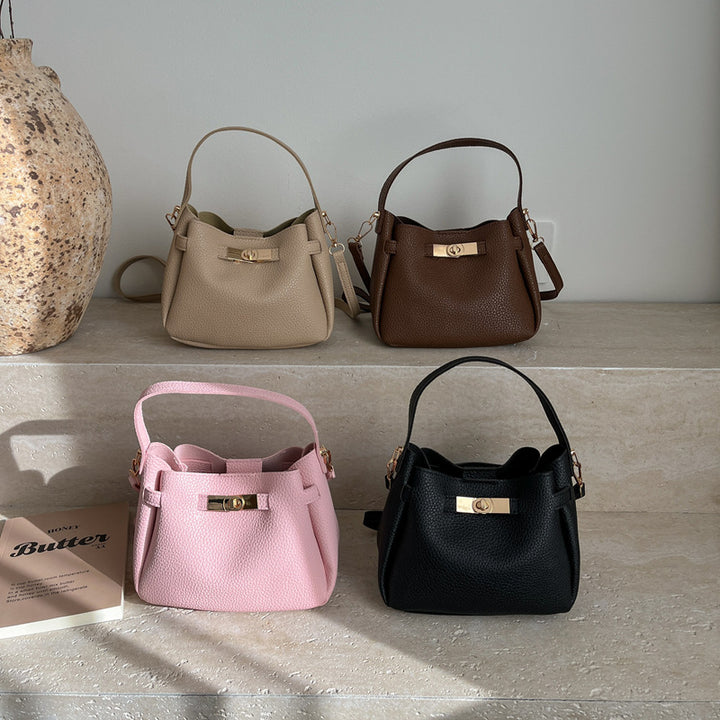 Damen Handtasche mit strukturiertem Obermaterial und elegantem Verschluss Nord Taschen