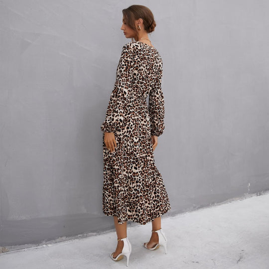 Damen Midikleid aus fließendem Viskose-Mix mit Leopardenmuster, V-Ausschnitt, Bindegürtel und Stufenrock Nord Taschen