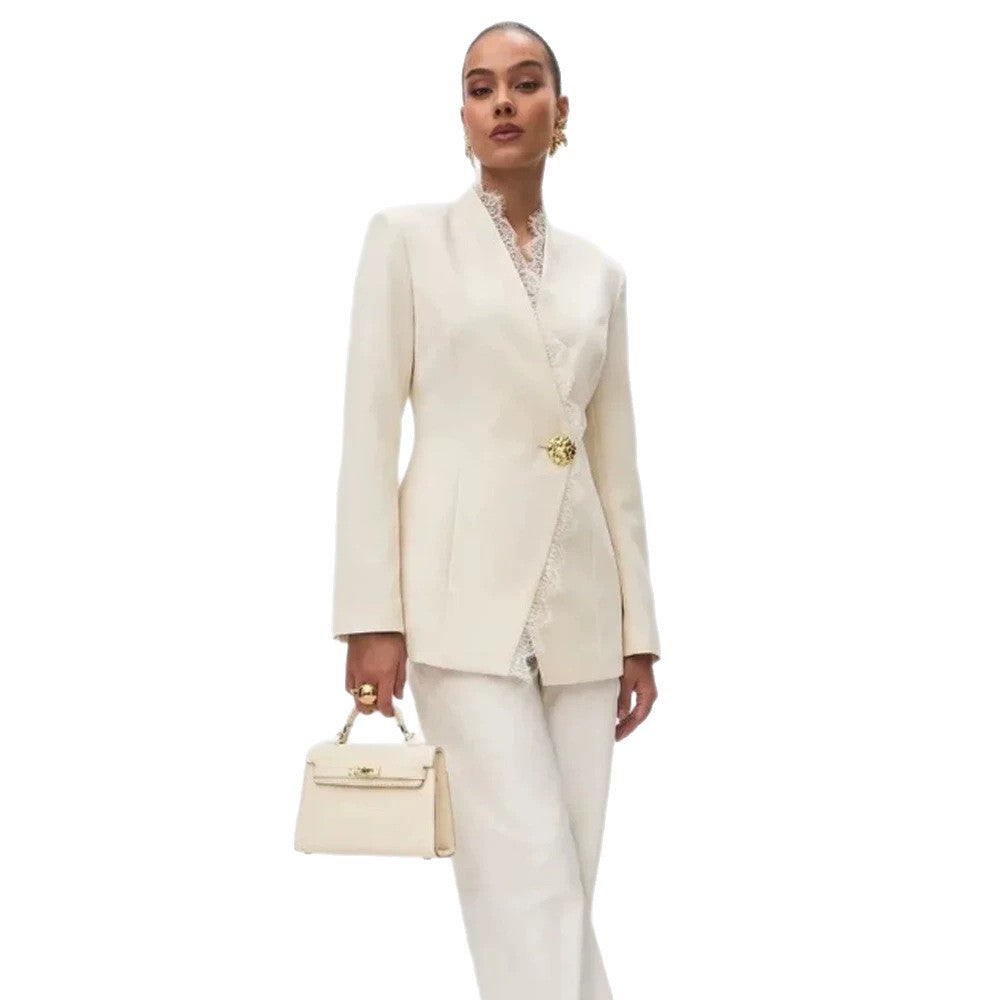 Damen Taillierter Blazer mit Spitzenbesatz und Zierknopf Nord Taschen