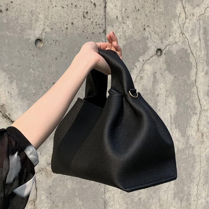 Damen Hobo-Tasche mit elegantem Design und praktischen Fächern Nord Taschen
