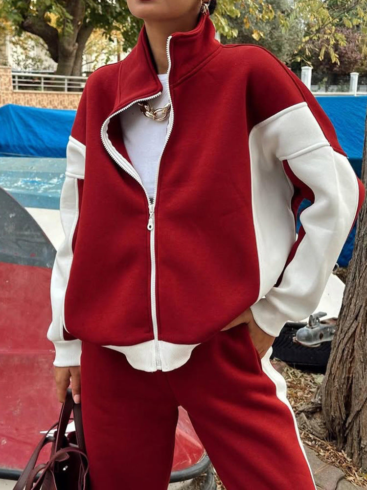 Damen athletisches Zweiteiler-Set aus strukturiertem Sweatstoff mit gekürzter Reißverschlussjacke und hochgeschnittener Jogginghose mit weitem Beinverlauf Nord Taschen