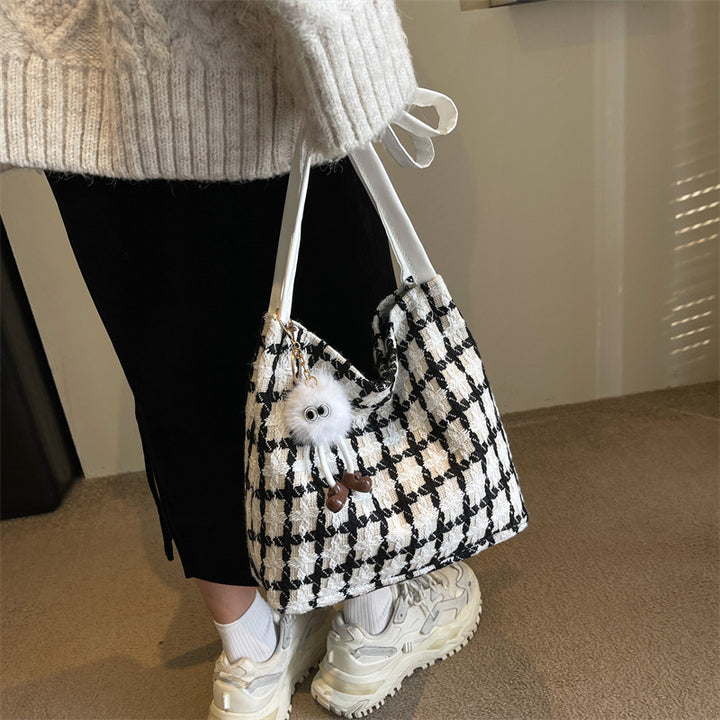 Damen modebewusste Handtasche mit einzigartigem Strukturdesign Nord Taschen