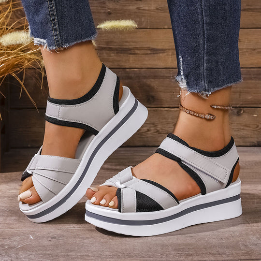 Damen Komfort Sandalen mit verstellbarem Riemendesign und ergonomischem Fußbett Nord Taschen
