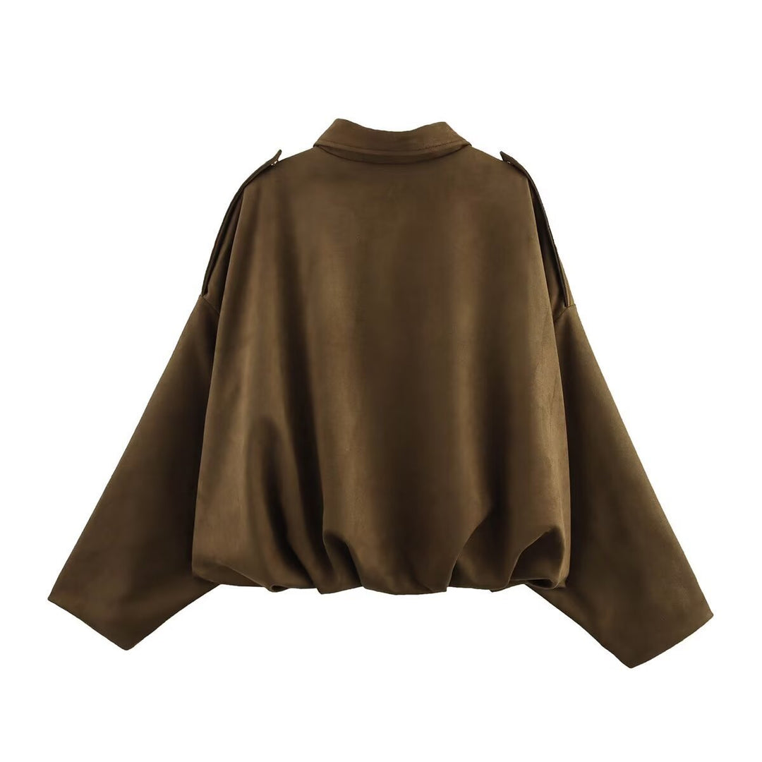 Damen Kurz geschnittene Oversize-Suèdejacke mit Schulterklappen und elastischem Saum Nord Taschen