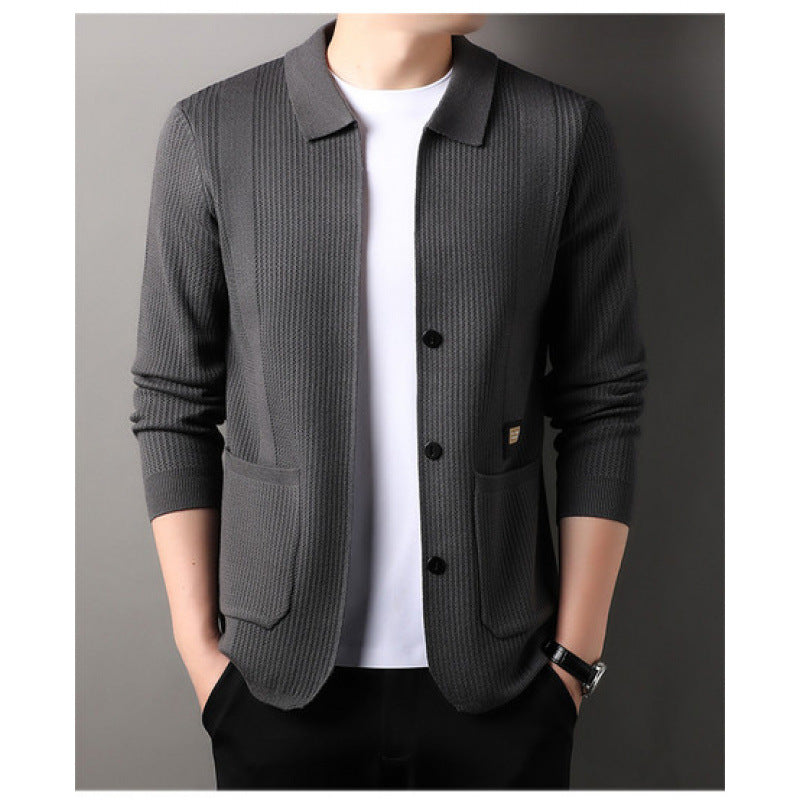 Herren Feinstrukturierte Strickjacke mit Hemdkragen, Knopfleiste und aufgesetzten Taschen Nord Taschen