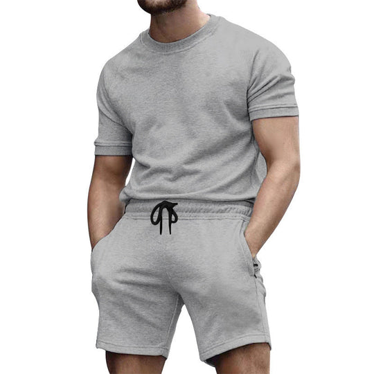 Herren Sportkombination mit kurzärmligem Oberteil und bequemen Shorts
