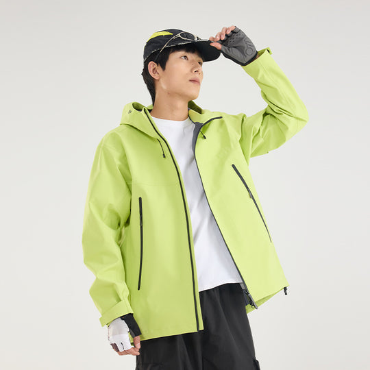 Damen Leichte technische Regenjacke im Oversize-Utility-Schnitt mit verstellbarer Kapuze Nord Taschen