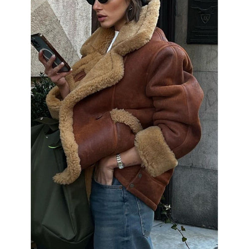 Damen Oversize Lammfell‑Optik Fliegerjacke mit voluminösem Schalkragen Nord Taschen