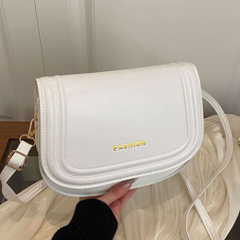 Damen Umhängetasche aus hochwertigem Kunstleder mit elegantem Klappenverschluss Nord Taschen